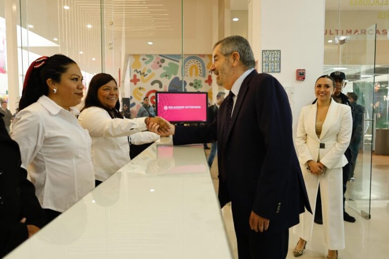 Supervisa canciller operación de oficina municipal de pasaportes en Valle de Chalco