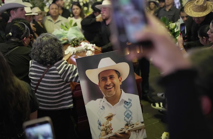 Gobernador mexicano dice que alcalde asesinado “sabía el riesgo” de enfrentar delincuencia