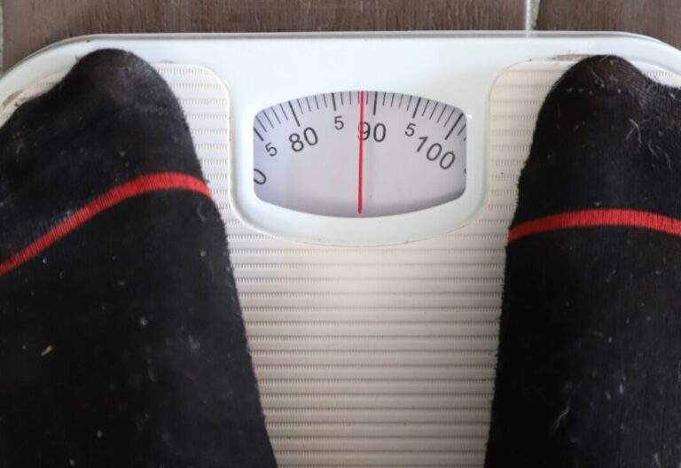 En México, el 43.6 % de las personas adultas mayores tienen sobrepeso