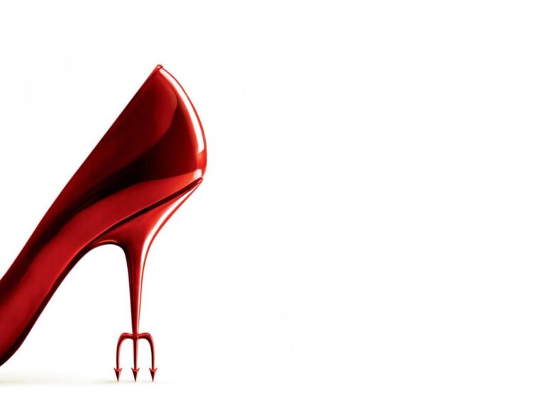 El Diablo viste ¿A la moda? / Por Ebhy