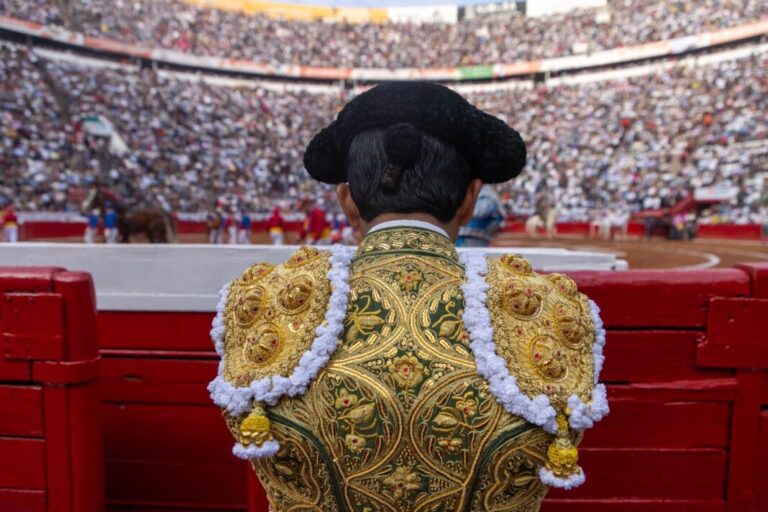 La Plaza México celebra 80 años de historia y cultura