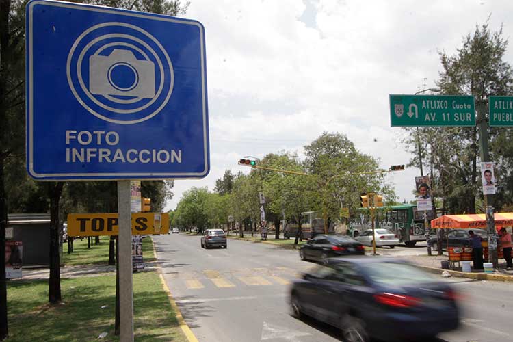 Alertan en Puebla de intentos de fraude a través de supuestas foto multas