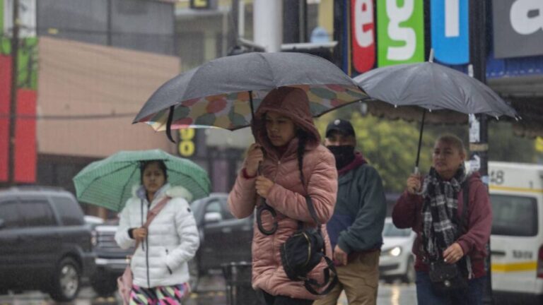 Alertan que seguirán bajas temperaturas y lluvias en varias partes del país