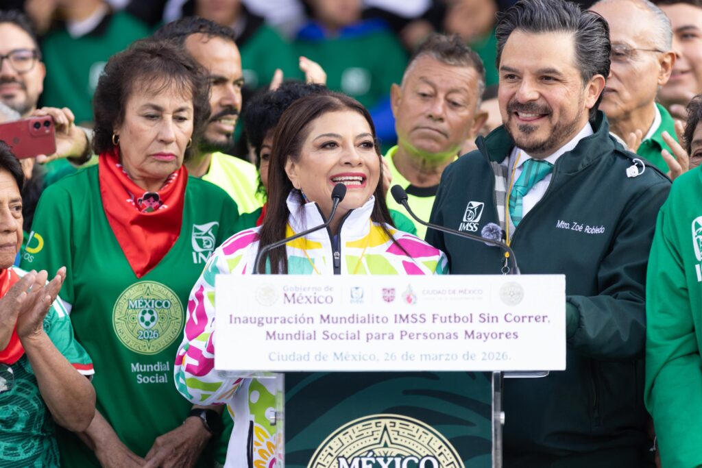 Anuncia-Brugada-festival-futbolero-en-el-Zocalo-fotogob-1024x683-1