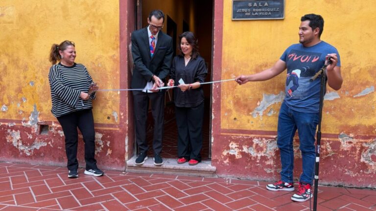 Llega la fiebre del futbol a la Casa del Faldón, en Querétaro