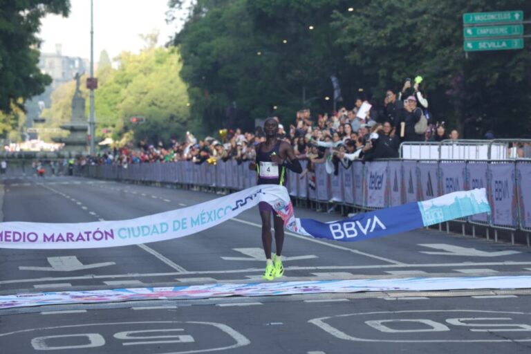 Más de 35 mil corredores protagonizan la XIX edición del Medio Maratón BBVA de la Ciudad de México 2026
